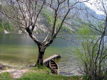 This photo, taken in Slovenia, gives a hint of the ultimate canoeing experience and was taken by photographer Sanja Gjenero from Zagreb, Croatia. 